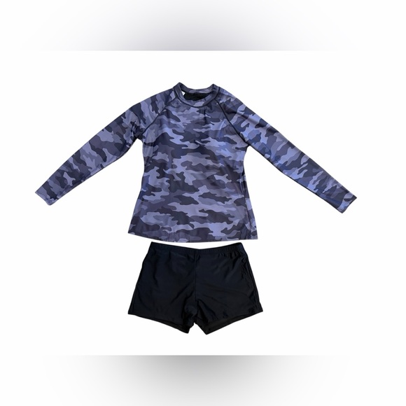 Women's Long Sleeve 2 Piece Rash Guard Boyshort Swimsuit Set-Black Camouflage - Picture 5 of 7